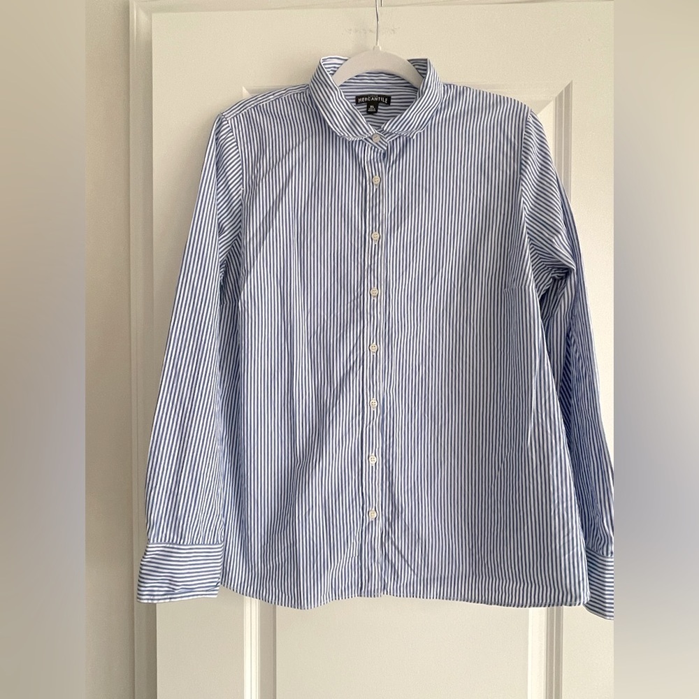 J.Crew like new size XL fits more like L 100% cotton poplin blue & White top